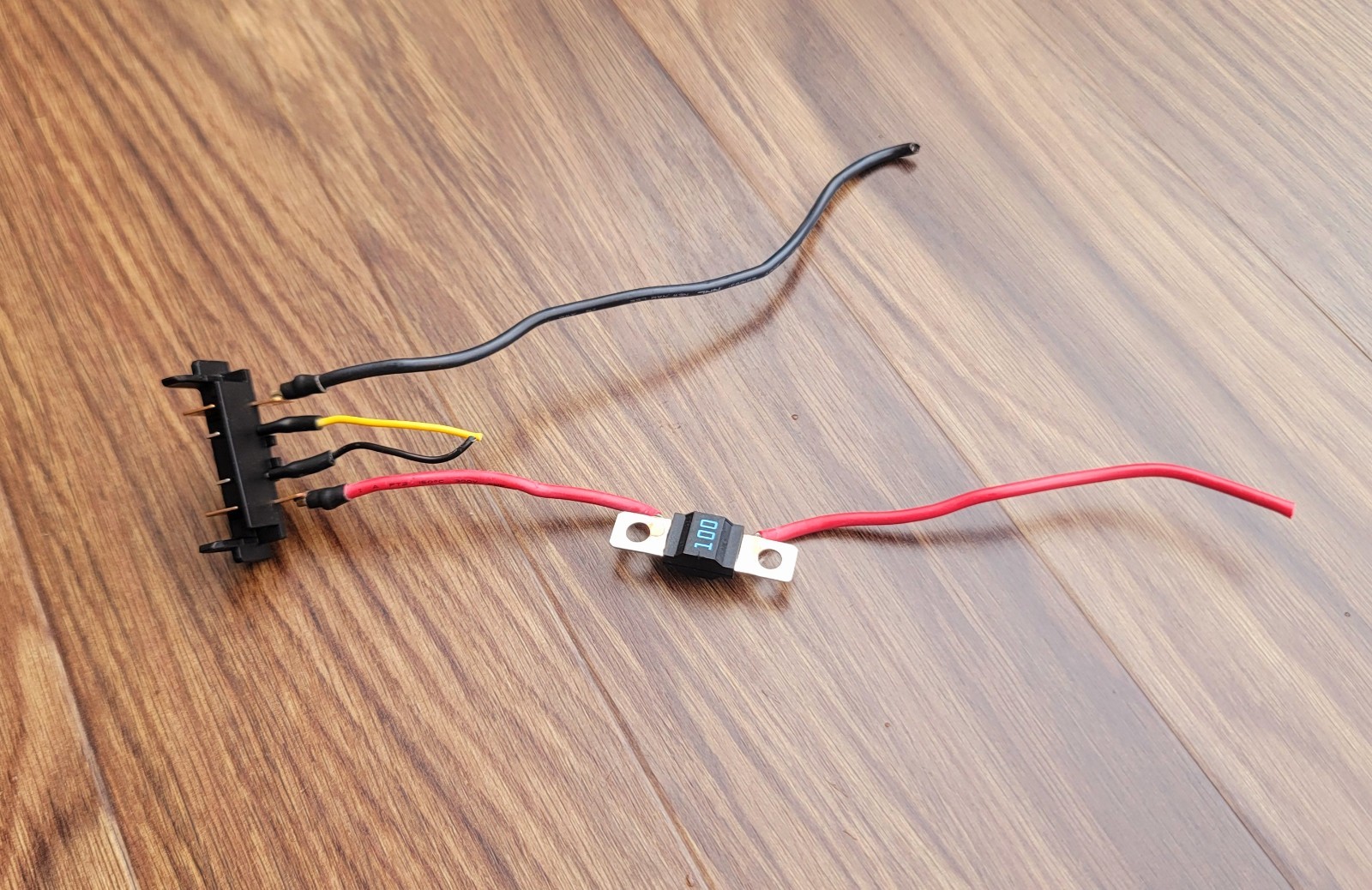 DeWalt BATTERY TERMINAL & FUSE FOR 20v TOOLS