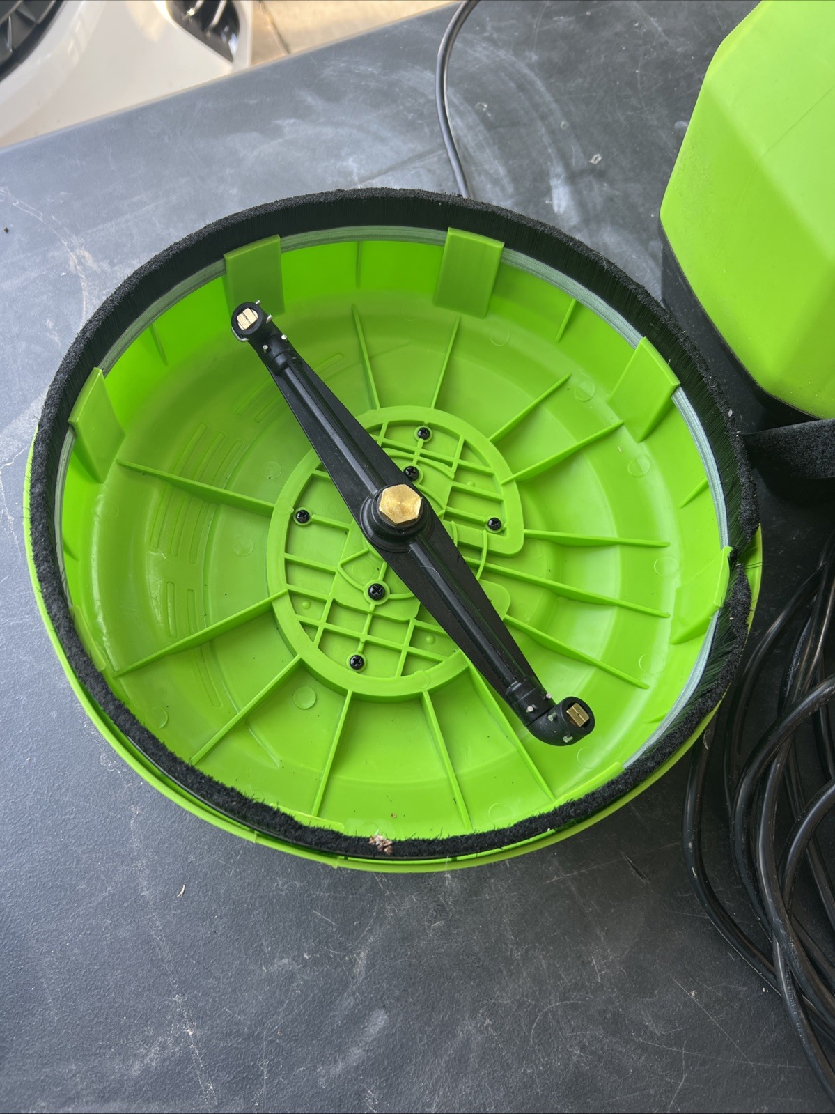 Greenworks 1800-PSI 1.2-GPM Electric Pressure Washer with 2 Spray Tips