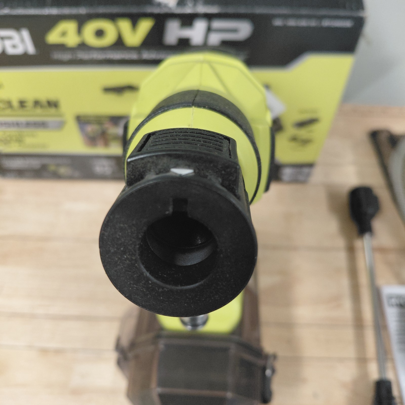 40-Volt HP Brushless EZClean 600 PSI 0.7 GPM Cold Water Power Cleaner W/ 2.0 AH
