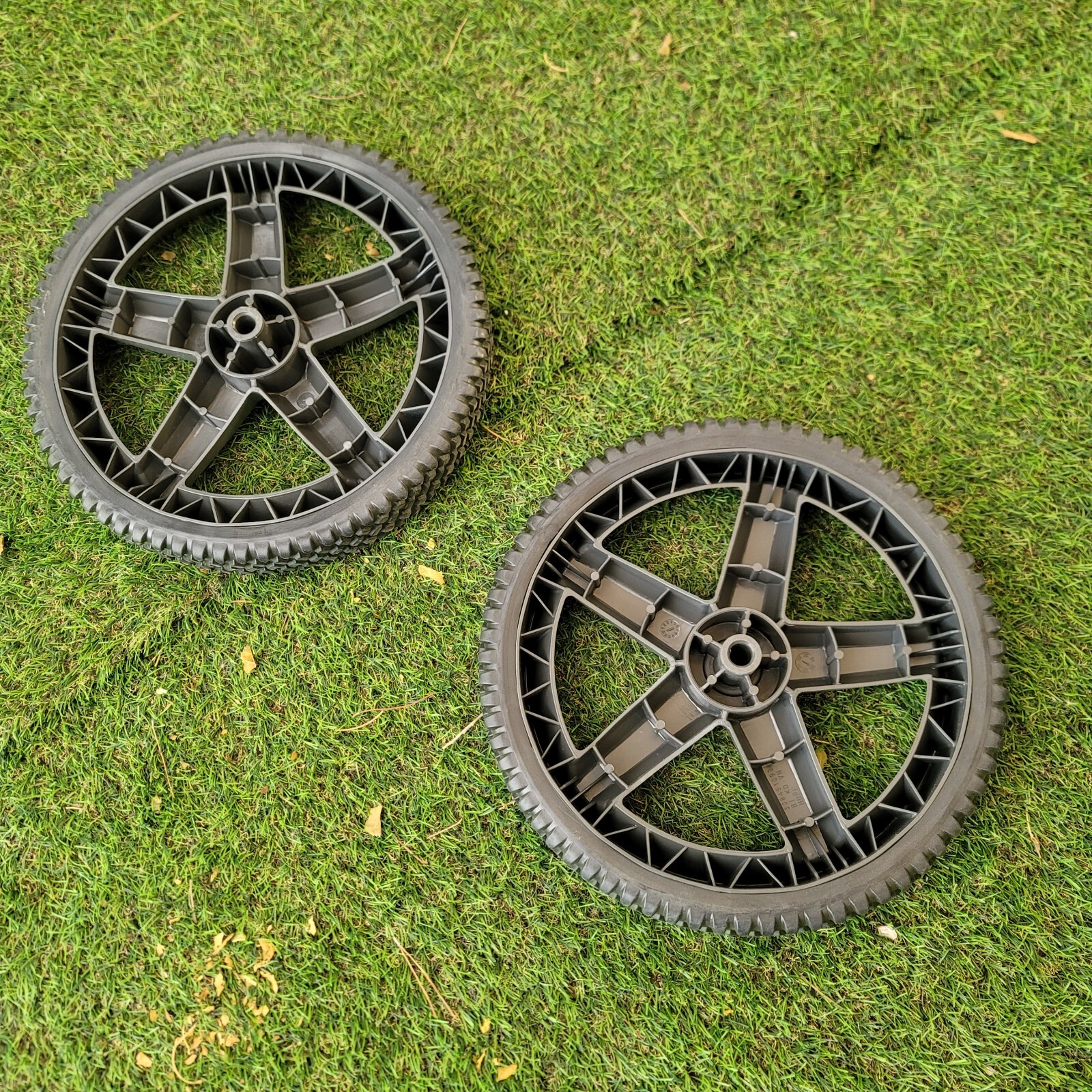 Ryobi High Performance Water Electric Pressure Washer Wheels Pair RY142500