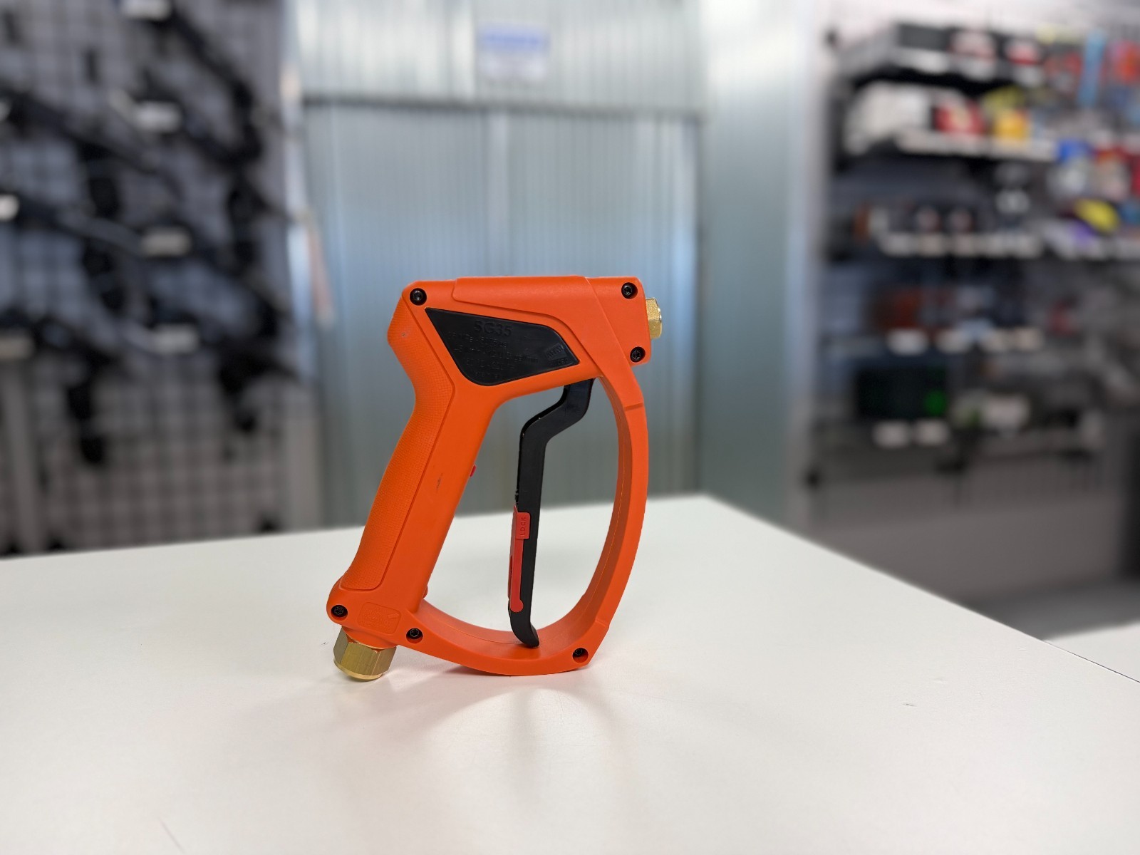 MTM HYDRO PRESSURE WASHER GUN SG35 LIGHT TRIGGER 5,000PSI- ORANGE COLOR