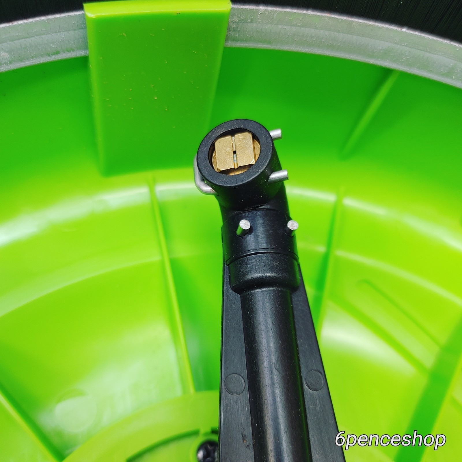 OB-Greenworks 11″ Surface Cleaner Universal Pressure Washer Attachment 30012