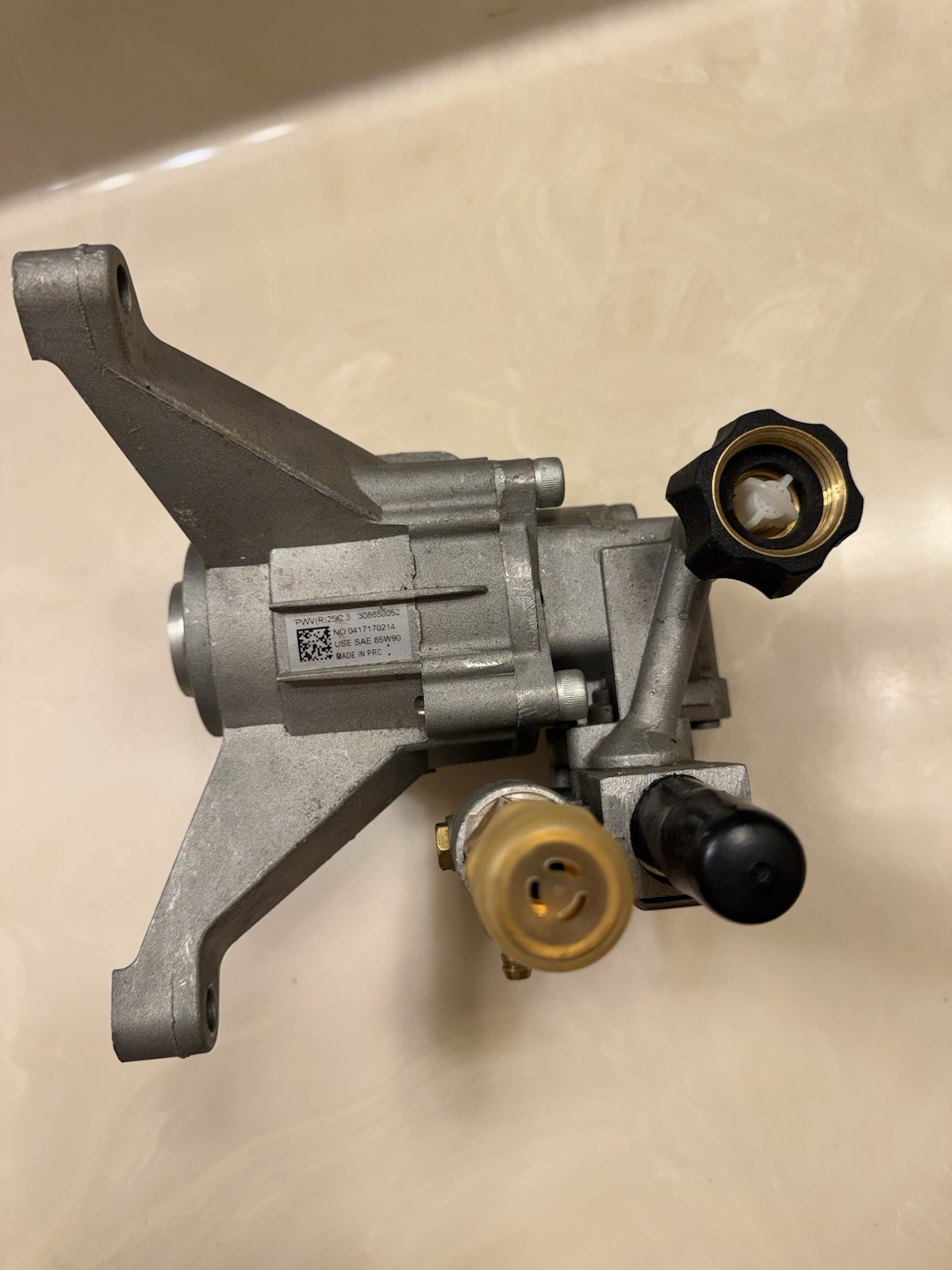 OEM Himore Vertical Pressure Washer Pump 3000 PSI 2.3 GPM Homelite 308653052 NOS