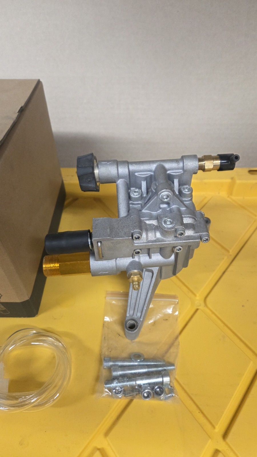Hourleey 7/8″ Shaft Vertical Pressure Washer Pump, 3400PSI 2.5GPM