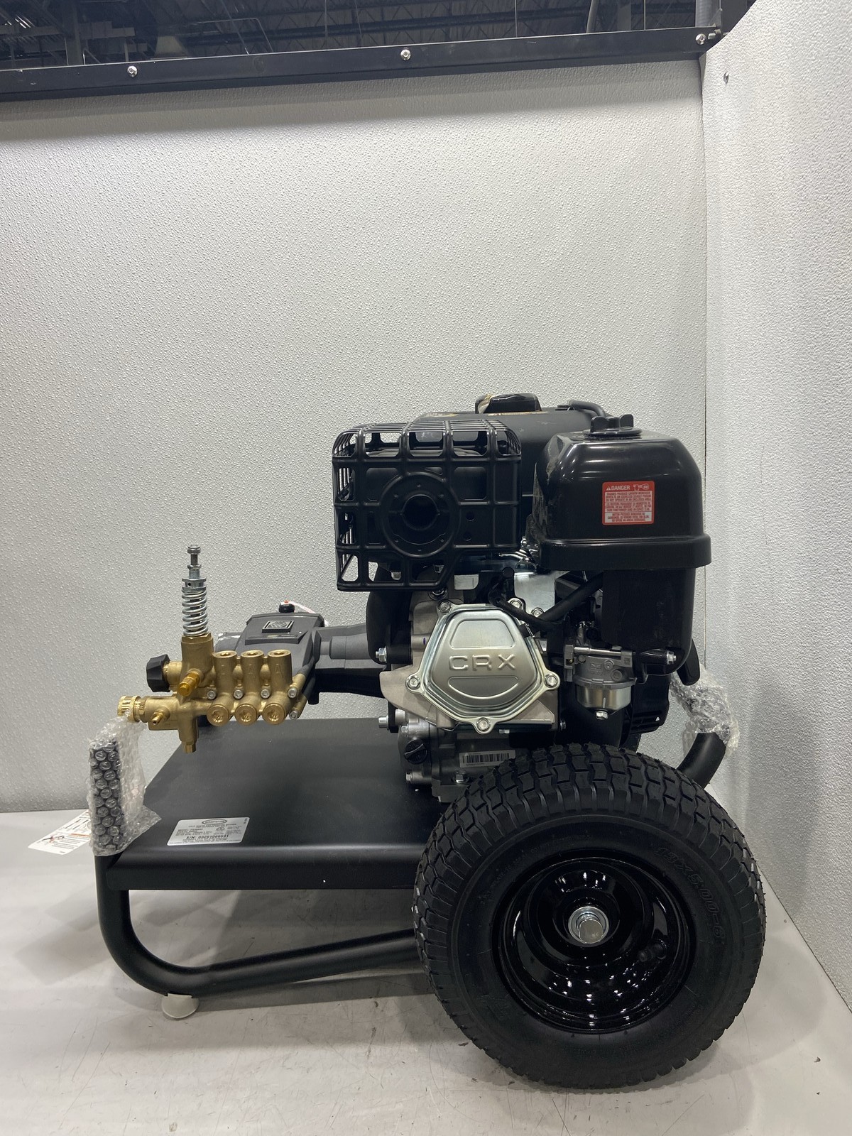 Simpson CRX 420 Cold Water Pressure Washer 4400 PSI 4 GPM CRX 420 Engine 2466102