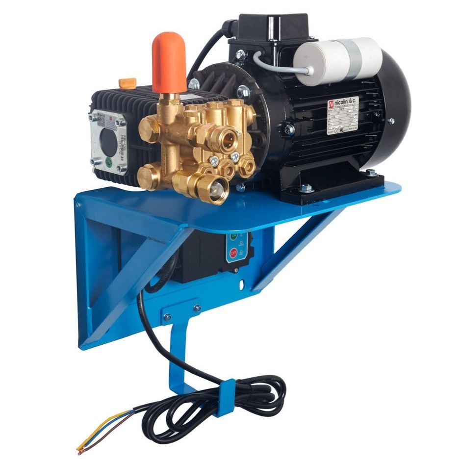 1500 PSI 2.8 GPM Electric Pressure Washer w/ TSS, Bertolini Pump, 3 HP 240 V