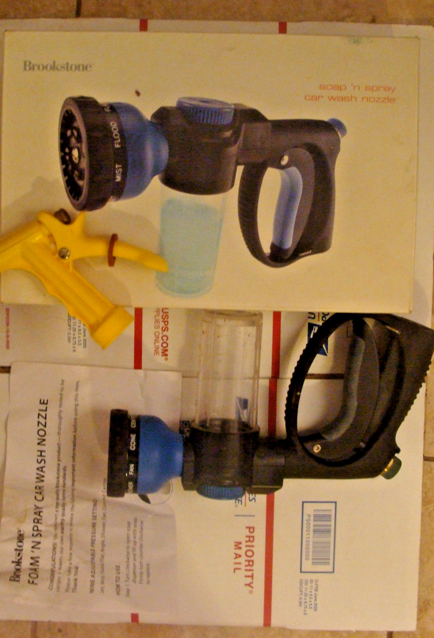 Brookstone Spray Gun Soap Dispenser Hose Nozzle CarWashing Tool pic uponly LI NY
