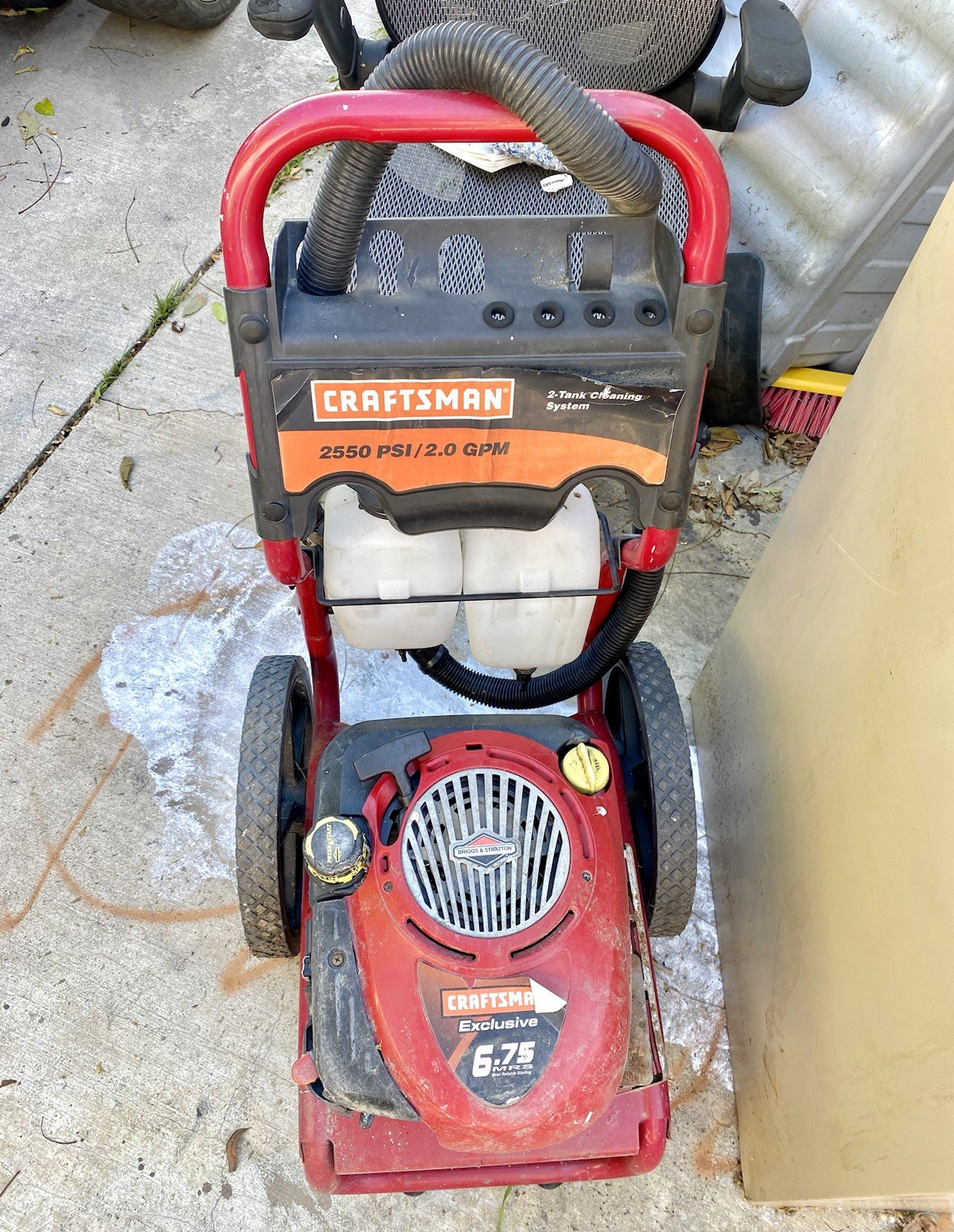 Craftsman Exclusive 2550 PSI/2.0 GPM 2-Tank Pressure Washer System