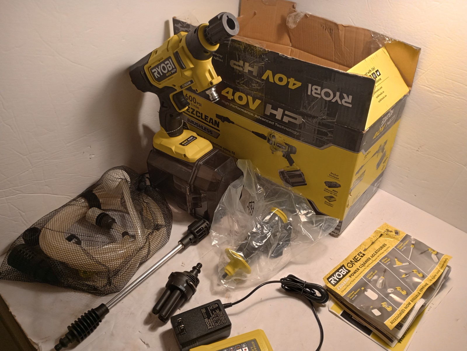 RYOBI EZClean 40V Cordless 600 PSI Pressure Washer charger only no battery