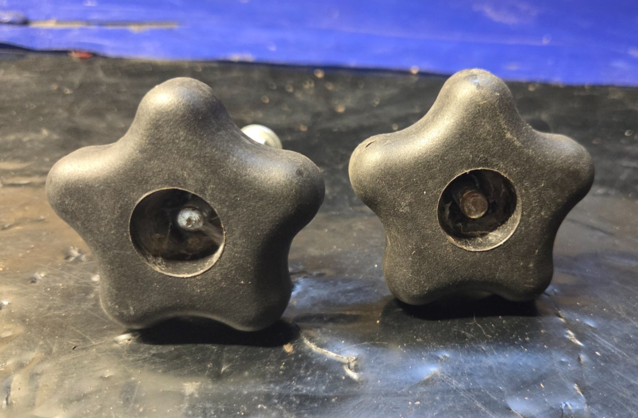 Craftsman 2800 PSI Pressure Washer Kit Handle/ Knobs OEM# 84001720