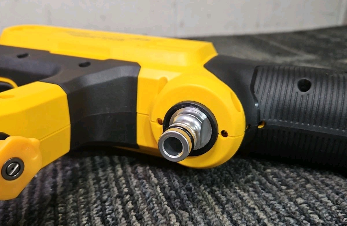 DeWalt Tools DCPW1000 Flex Volt 1000 PSI Cordless Power Cleaner – TOOL ONLY