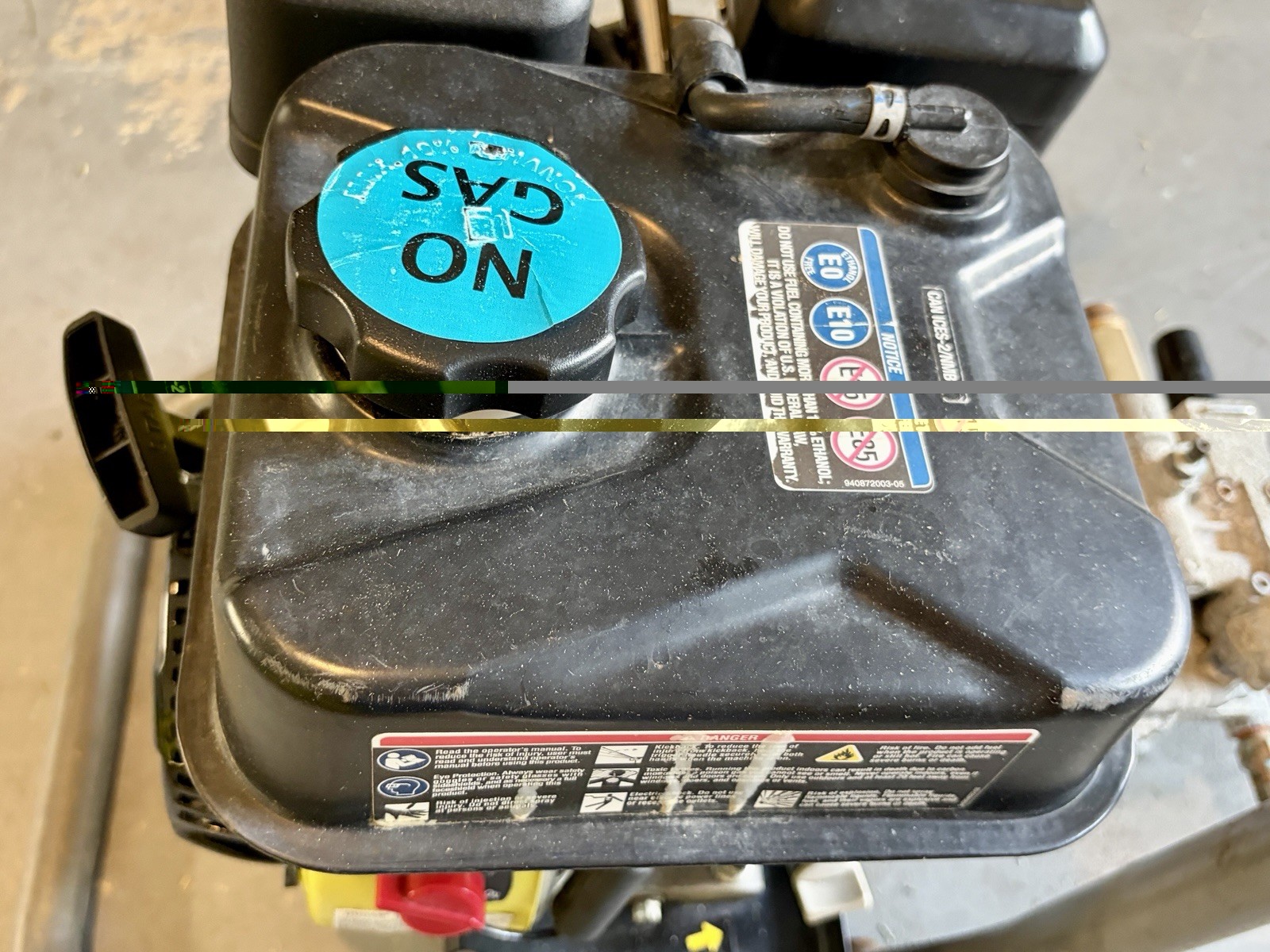RYOBI Gasoline Engine For Pressure Washer Damaged/For Parts Model KC24143D040412
