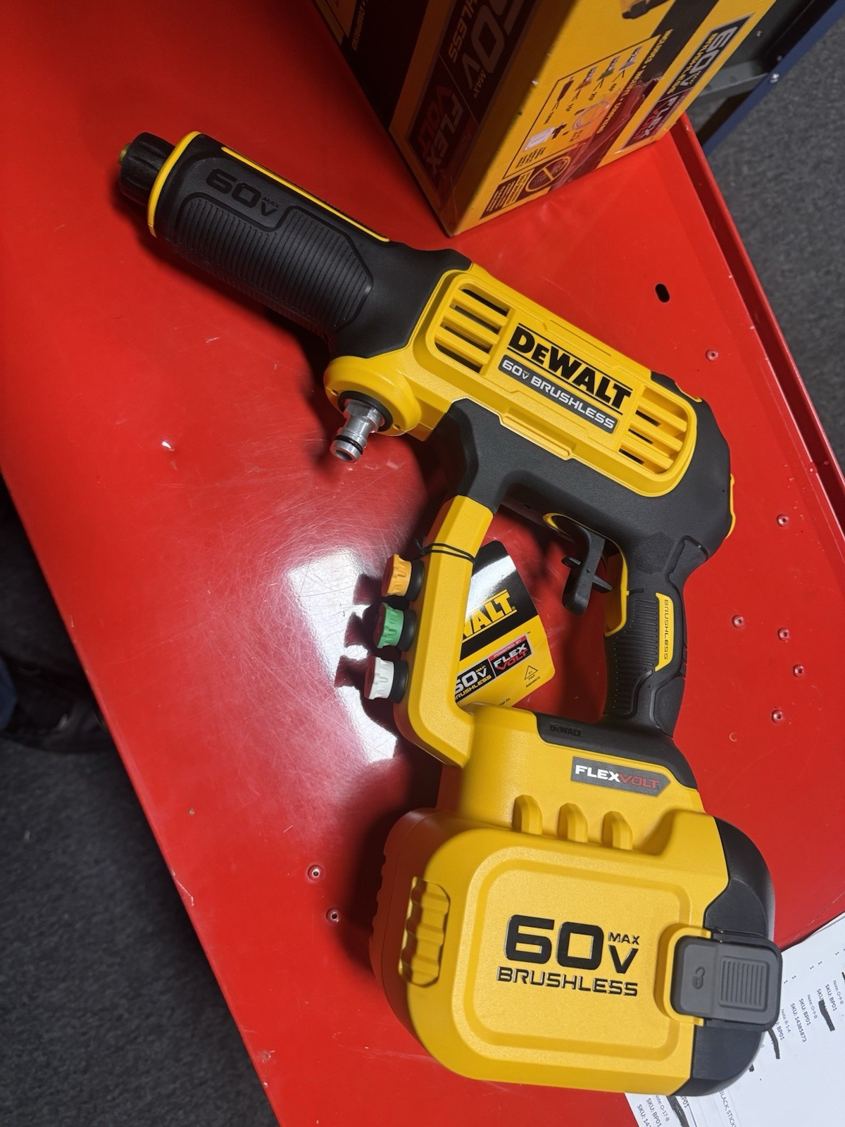 Dewalt FLEXVOLT 60V 1000 PSI 1.0 GPM Power Cleaner DCPW1000B Open Box