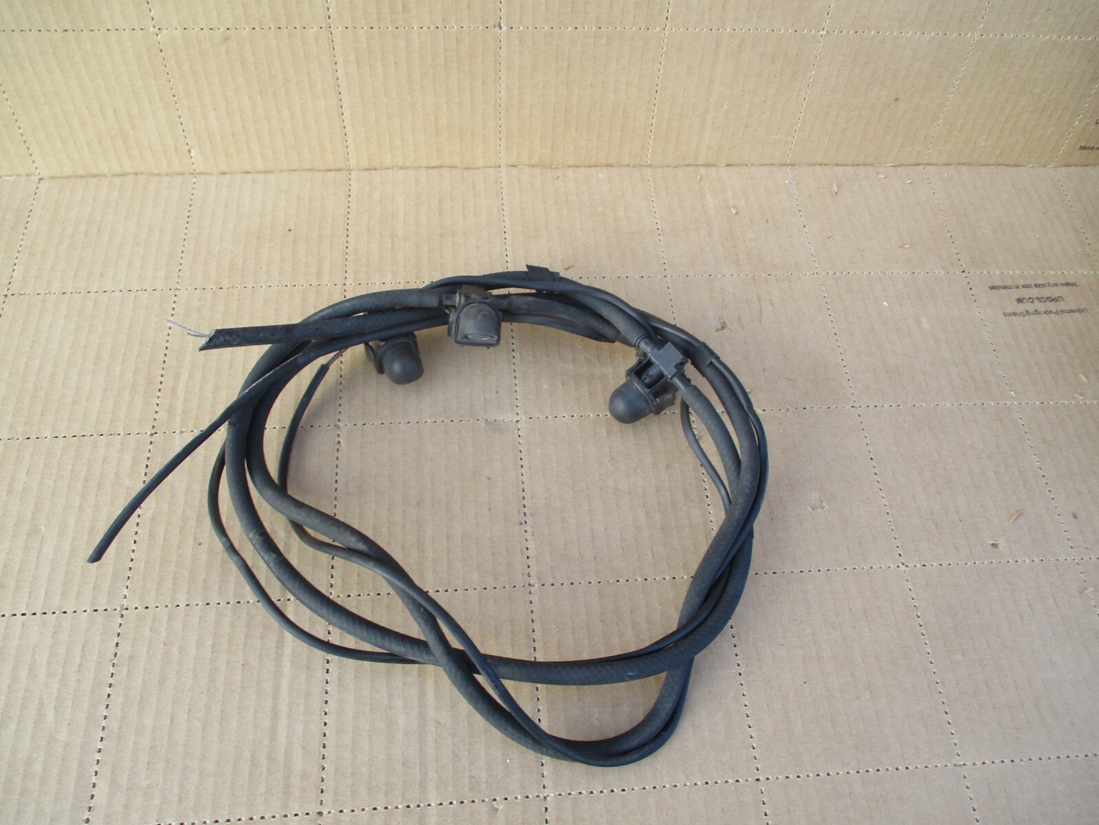 2010 MERCEDES E CLASS Windshield Washer Sprayer Nozzle W/TUBE A2118601147 OEM