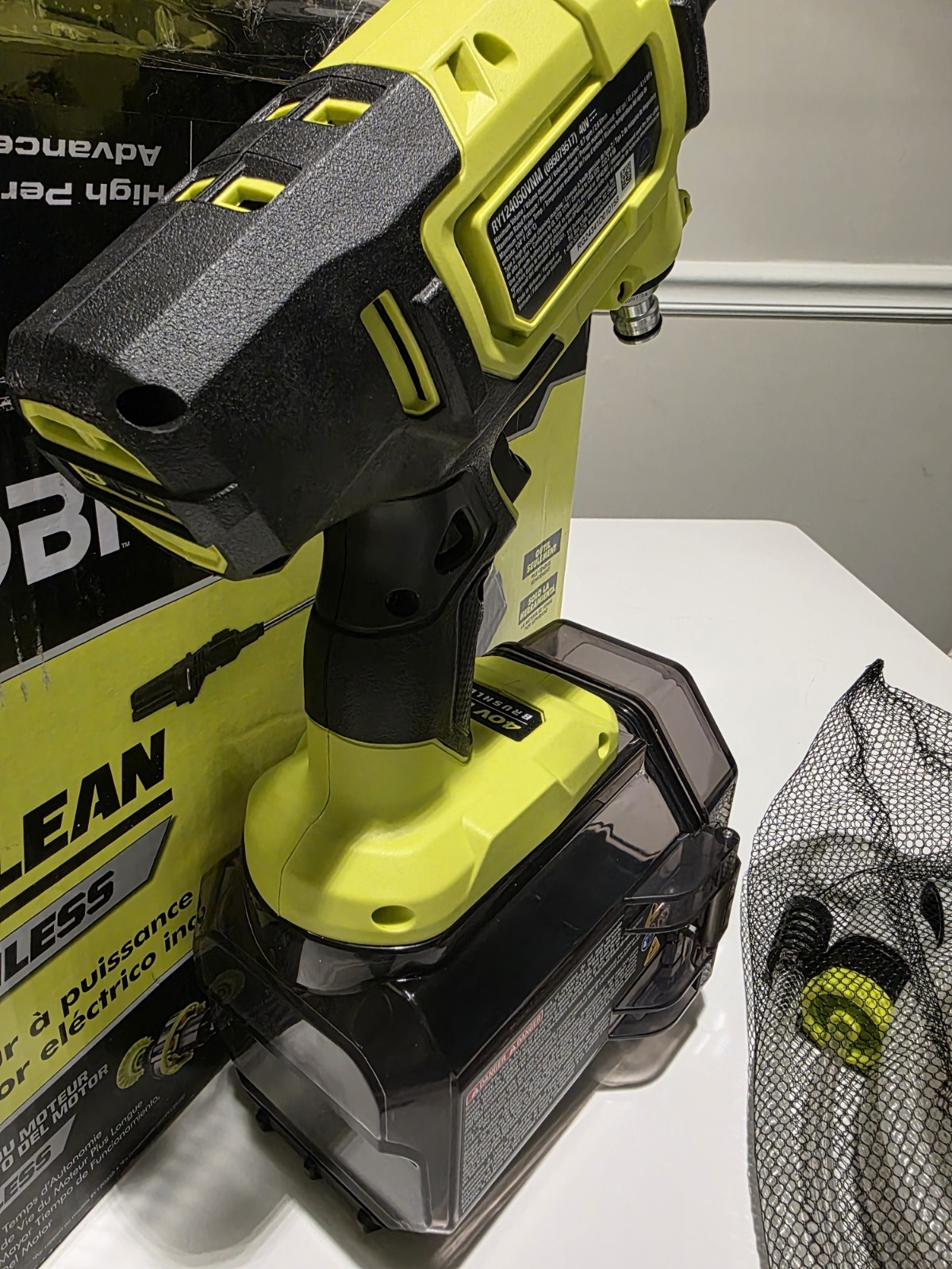 Ryobi 40V HP EZClean Cordless Brushless Pressure Washer 600 PSI w/ Accessories