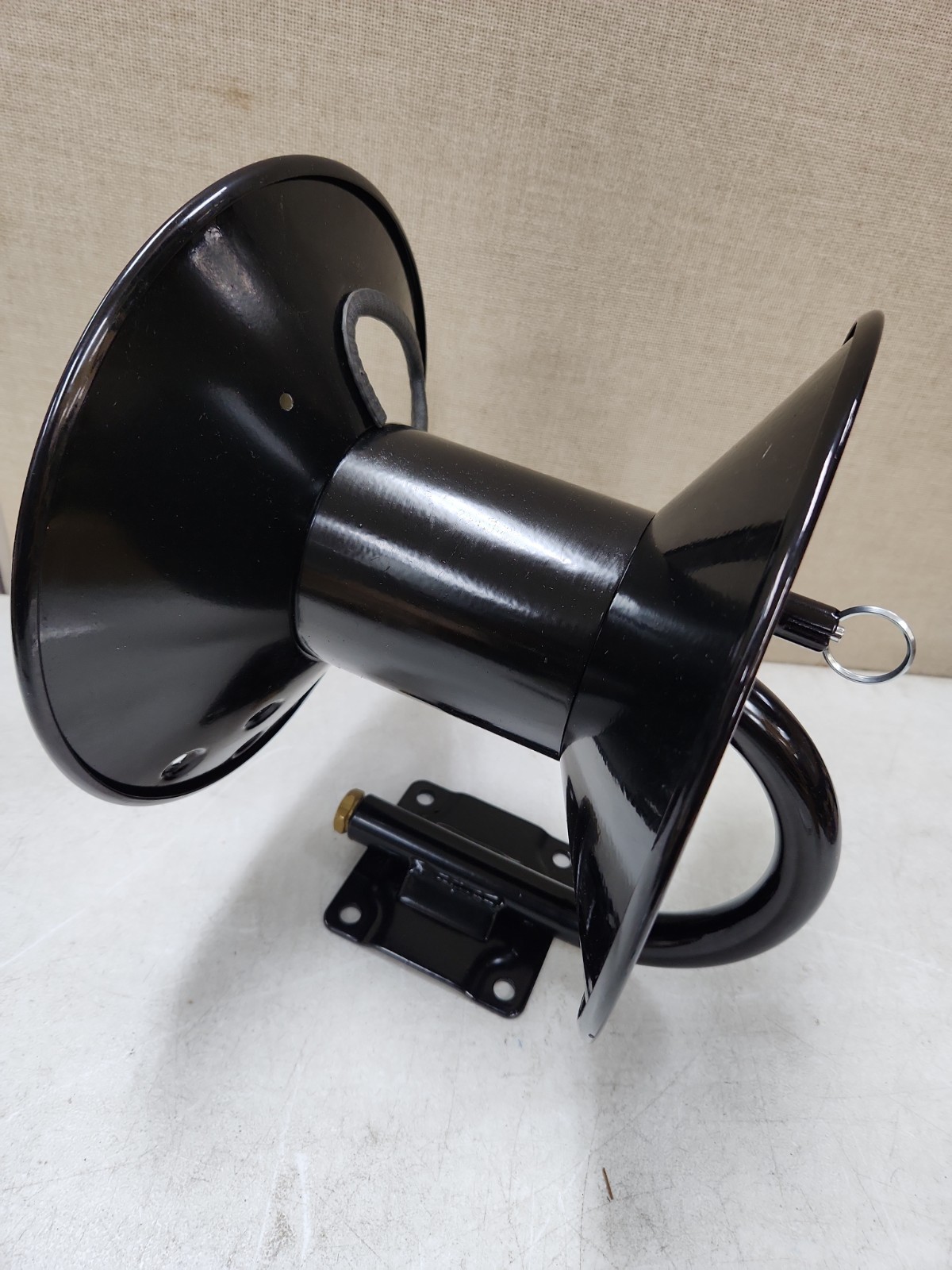 Bluebird Pressure Washer Manual Hose Reel – No Hose