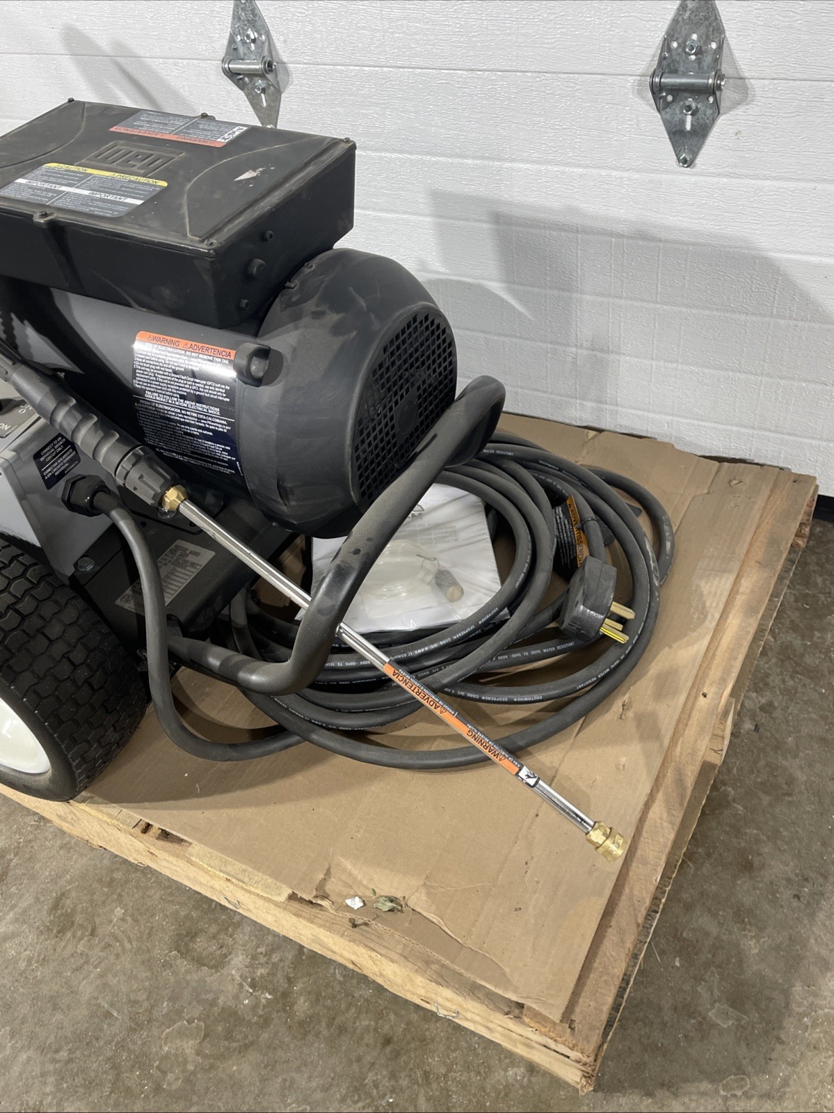 Mi-T-M Gc-3004-0Me1 Medium Duty 3000 Psi 3.9 Gpm Cold Water Electric Pressure