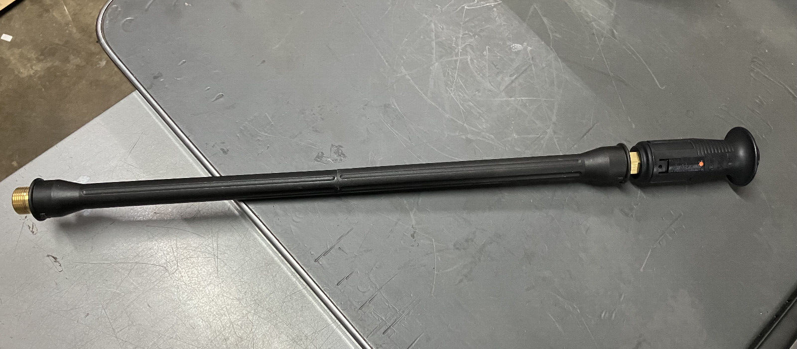 23″ Insulated Pressure Washer Extension -22mm Twist Lock with Vari-Spray Nozzle