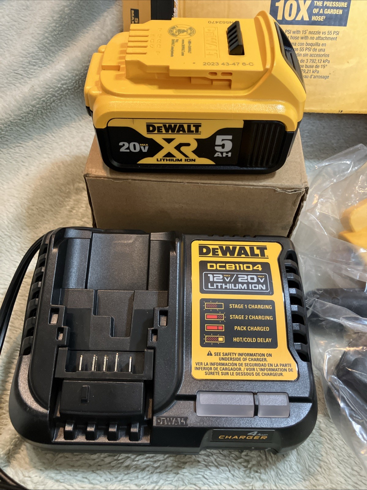 DEWALT DCPW550P1 Power Washer 550 Psi New Open Box 15256378 W/20v 5amp Battery
