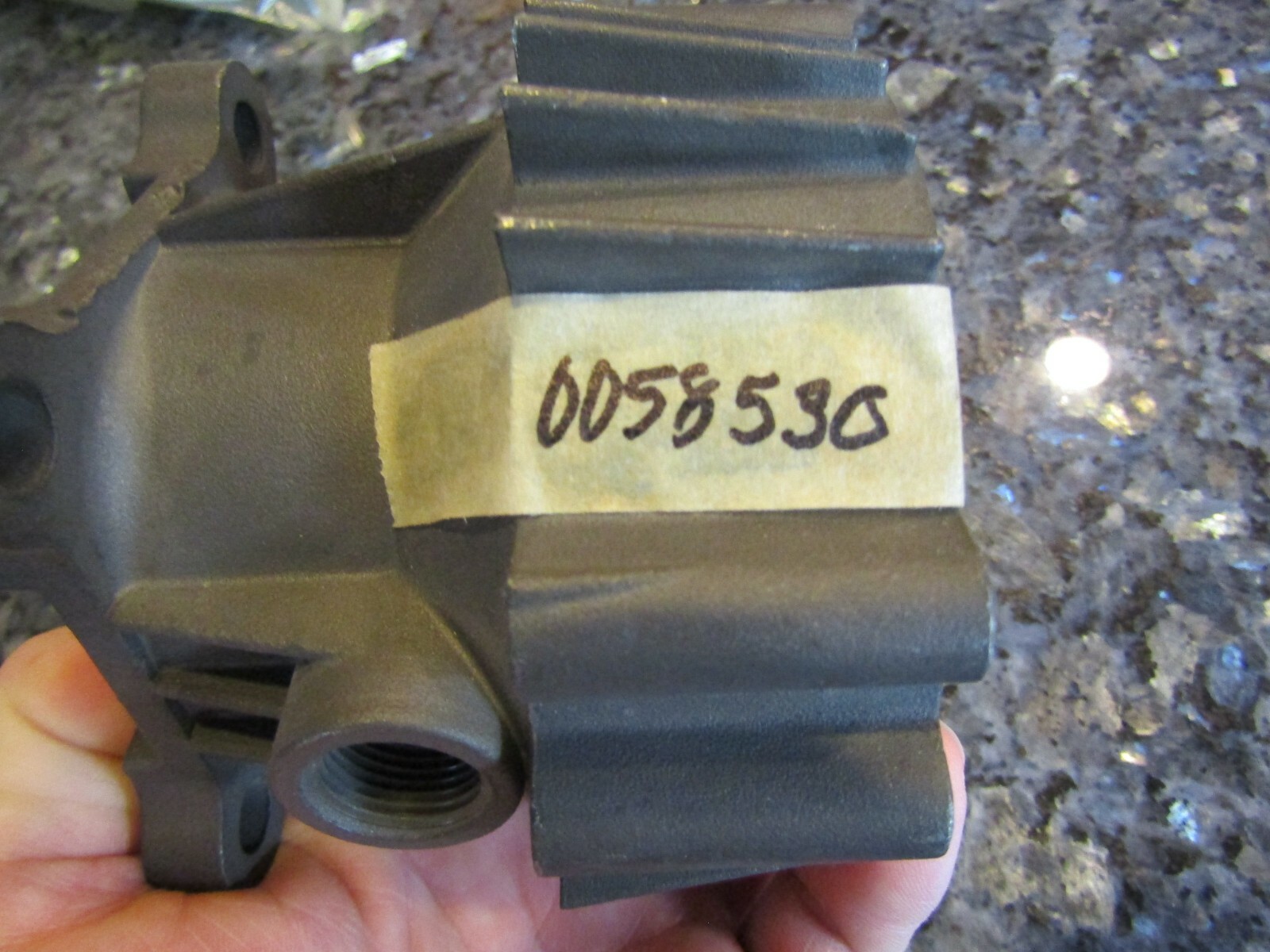 COLEMAN POWERMATE PRESSURE WASHER FLANGE ASSEMBLY 0058530