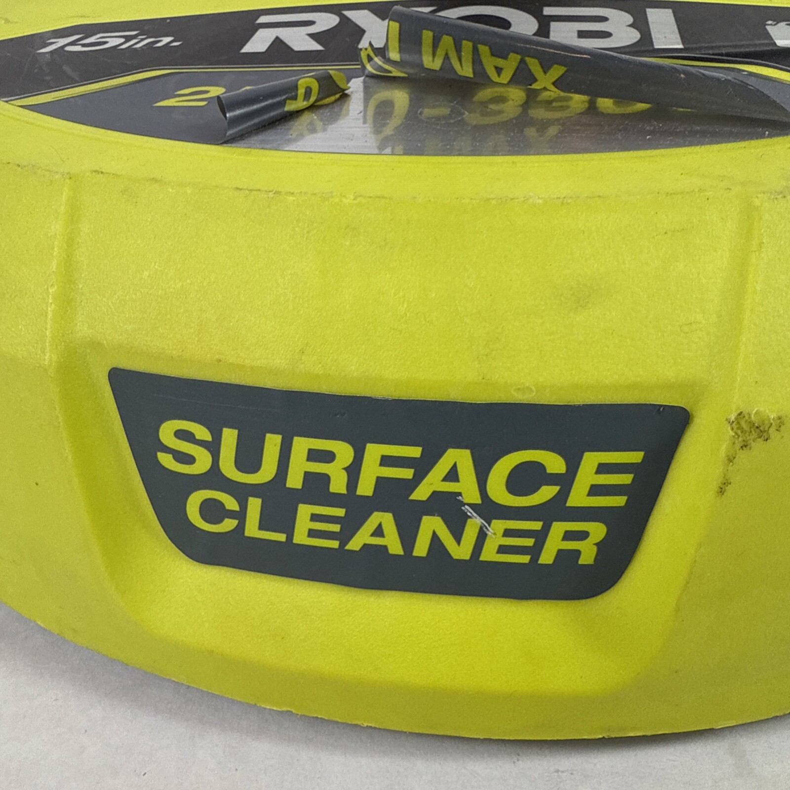Ryobi RY31SC01 15 in. 2500 – 3300 PSI Surface Cleaner For Gas Pressure Washer