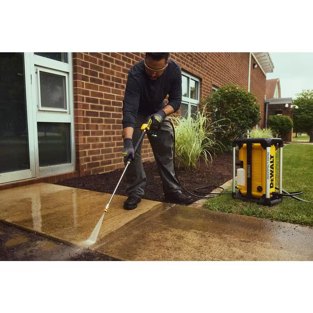 2600 PSI 1.1 GPM Cold Water Electric Pressure Washer