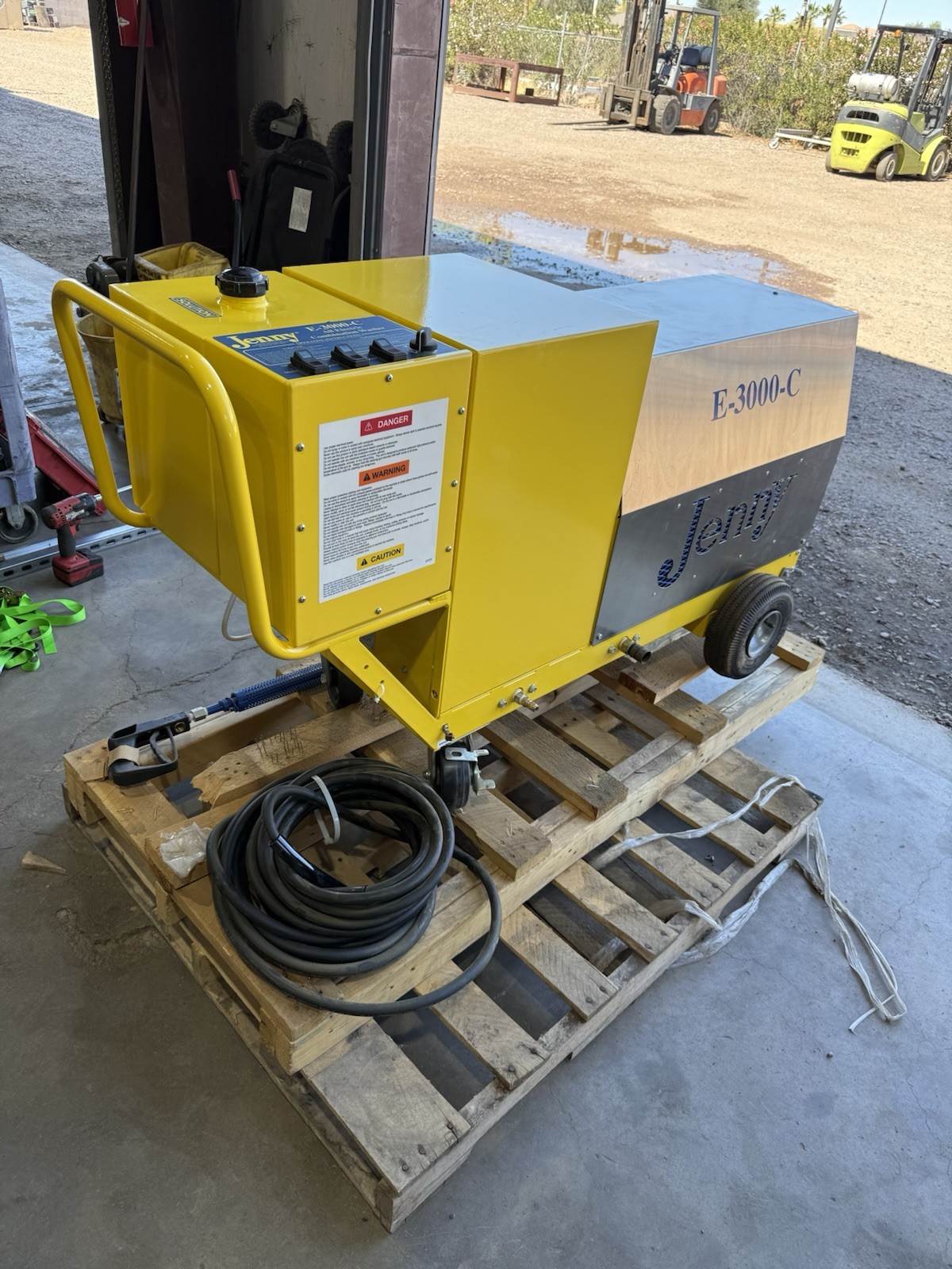 Jenny E-3000-C Industrial Steam Pressure Washer –NEW –3000 PSI–7.5HP–3 Phase