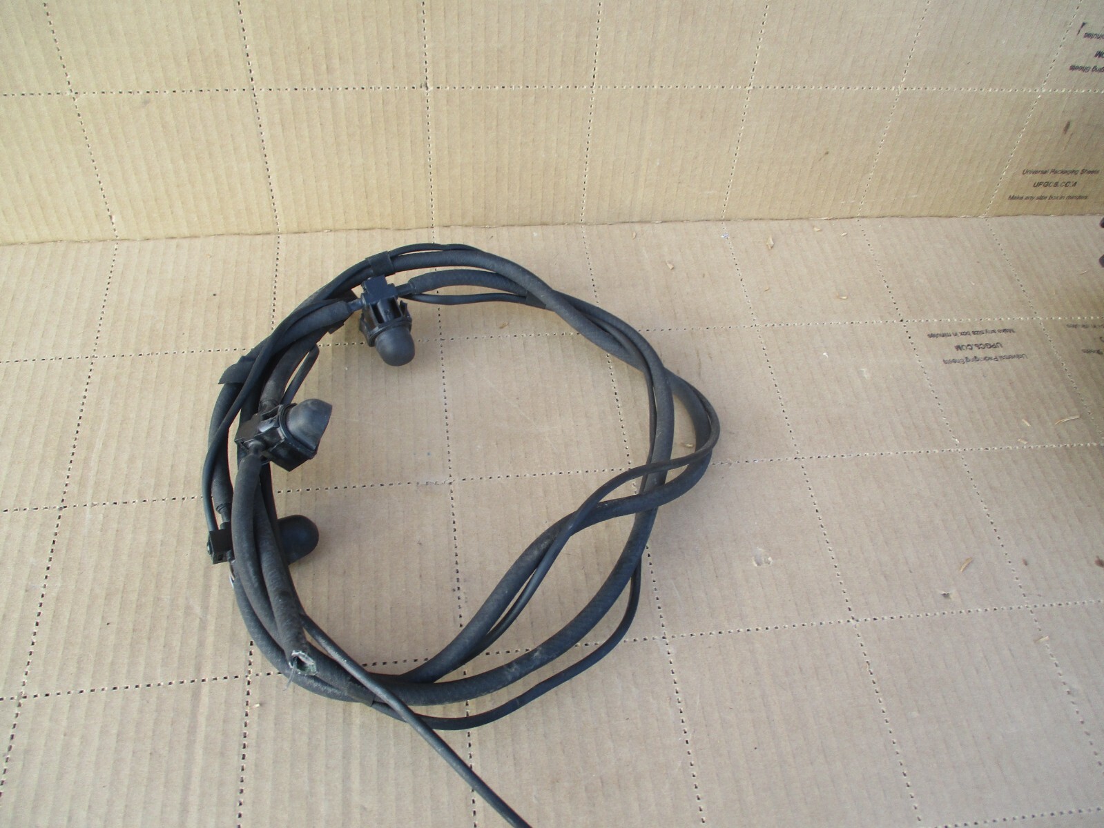 2010 MERCEDES E CLASS Windshield Washer Sprayer Nozzle W/TUBE A2118601147 OEM