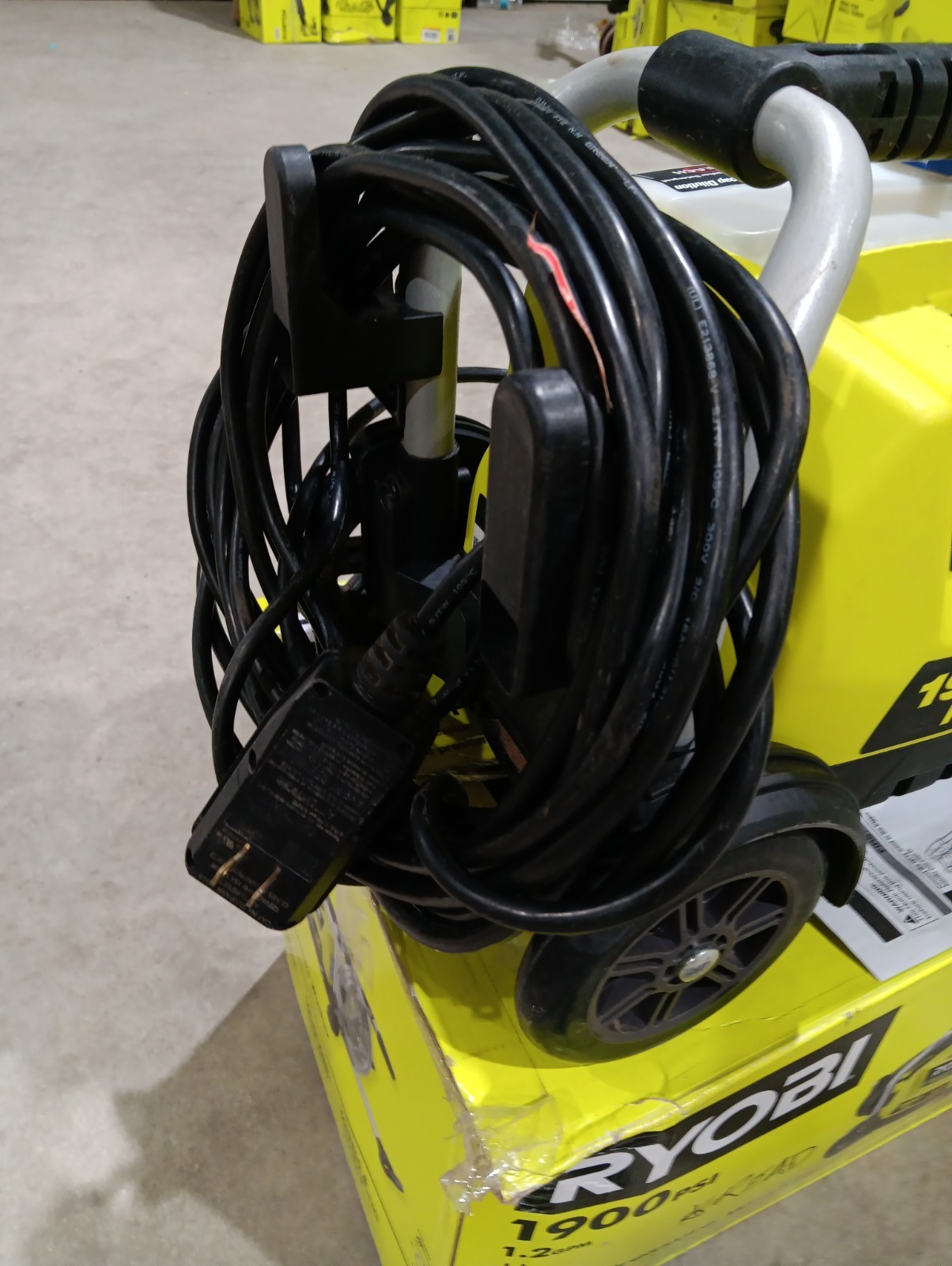 RYOBI 1900 PSI 1.2 GPM Cold Water Wheeled Corded Pressure Washer RY1419MT *READ*