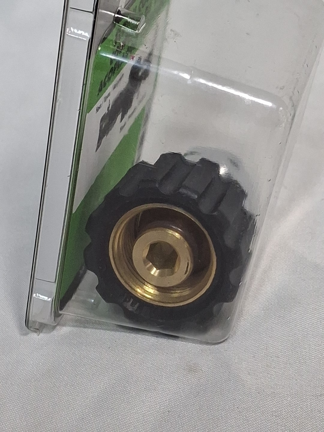 Forney Screw Coupling 3/8″ FNPT x M22 Female Pressure Washer Screw Coupler