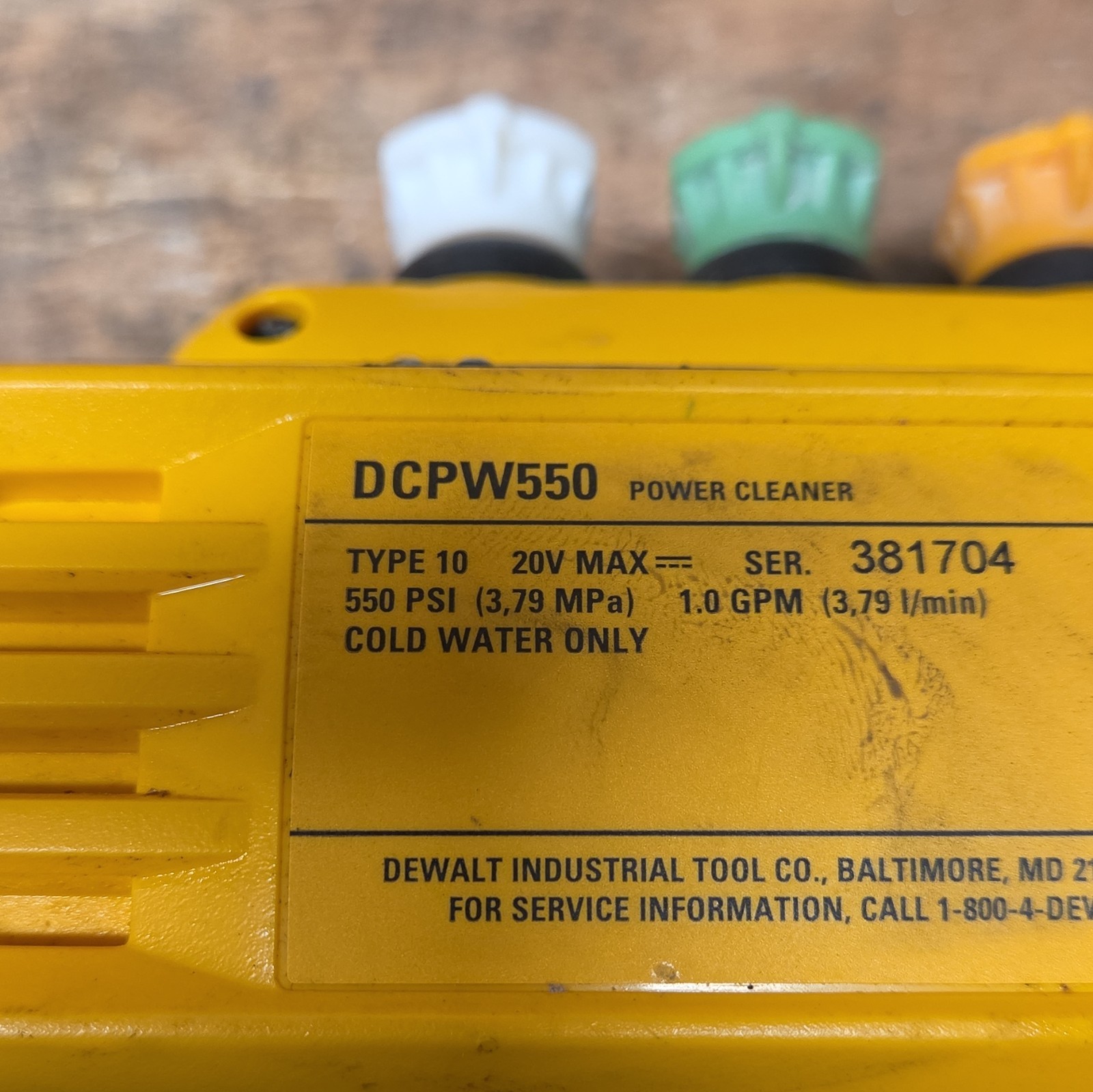 DEWALT DCPW550 20V Cordless Cold Water Pressure Washer 550 PSI Wand Hose