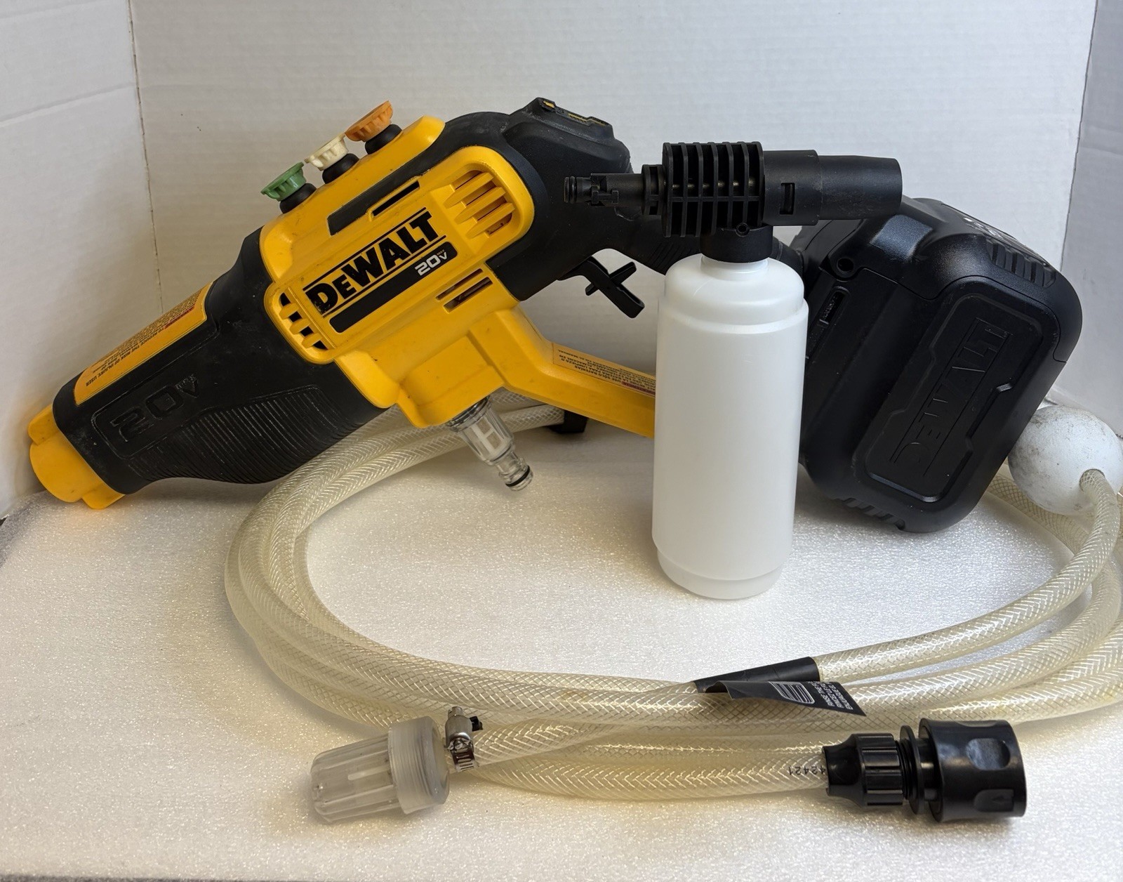 DEWALT 20V Max Cold Water Cordless Battery Power Cleaner. No Battery Or Wand.