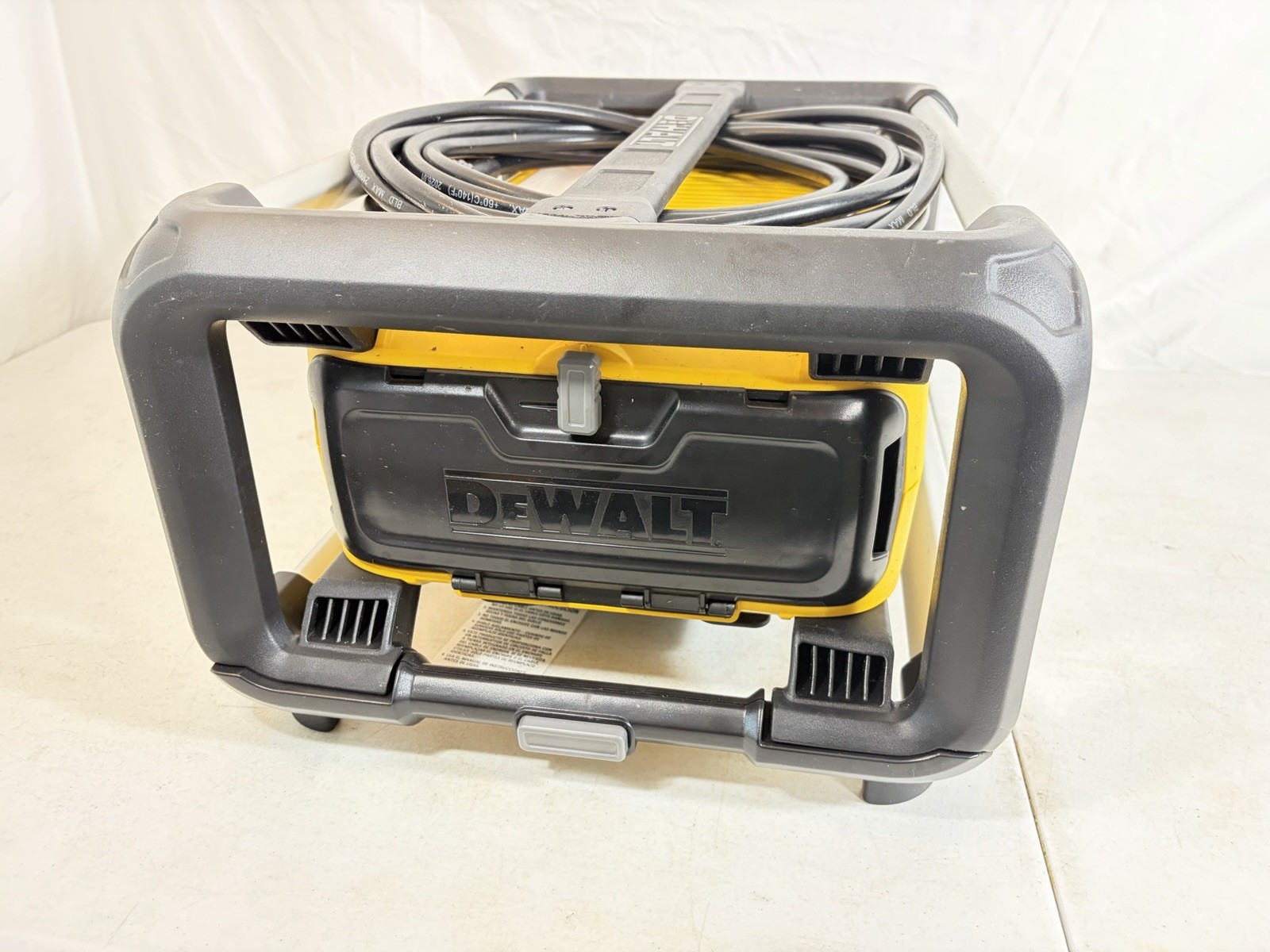 DEWALT 2100 PSI 1.2 GPM 13 Amp Cold Water Electric Pressure Washer DWPW2100
