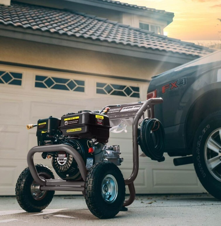 Gentron Pressure Washer 2400 PSI, 2.1 GPM Detergent JD Engine 7 HP 208cc Gray