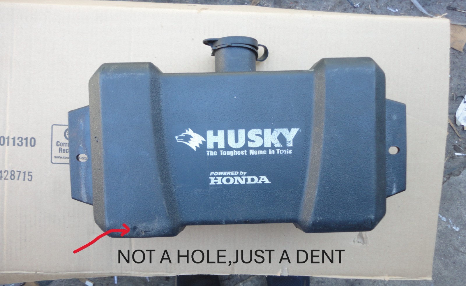 Husky Pressure Washer HU80709A – Soap Tank 518792002 (SMALL DING,NO LEAKS)