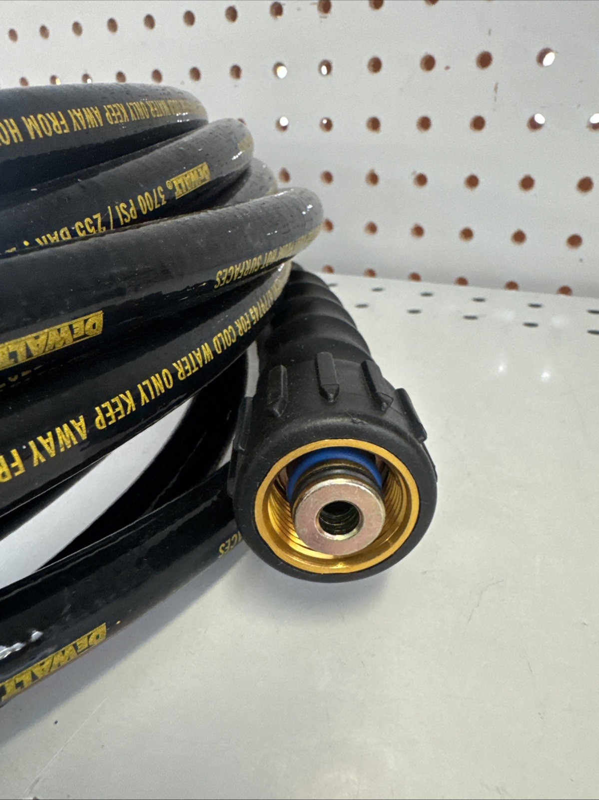 DEWALT 3700 PSI PRESSURE WASHER EXTENSIONHOSE (P 6779745)