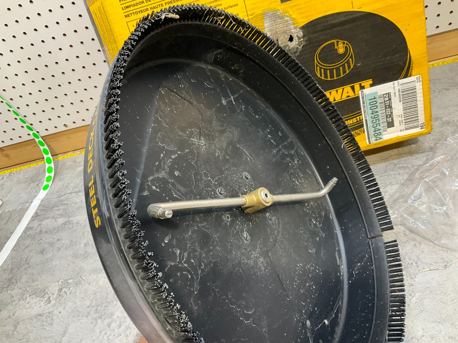 DEWALT DXPW37SC 18″ 3700 PSI Surface Cleaner with Quick Connect Plug – 33DH