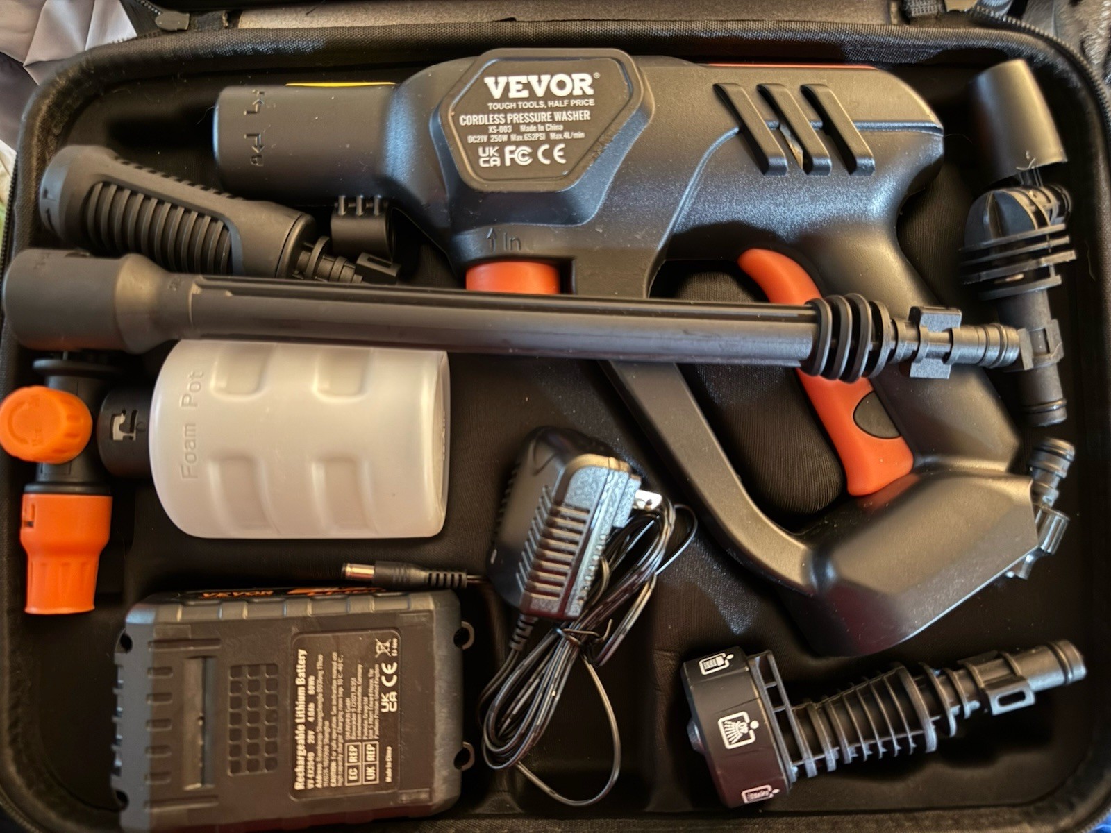 VEVOR Cordless Cold Water Pressure Washer Kit Foam Pot Battery Charger Gun Hose