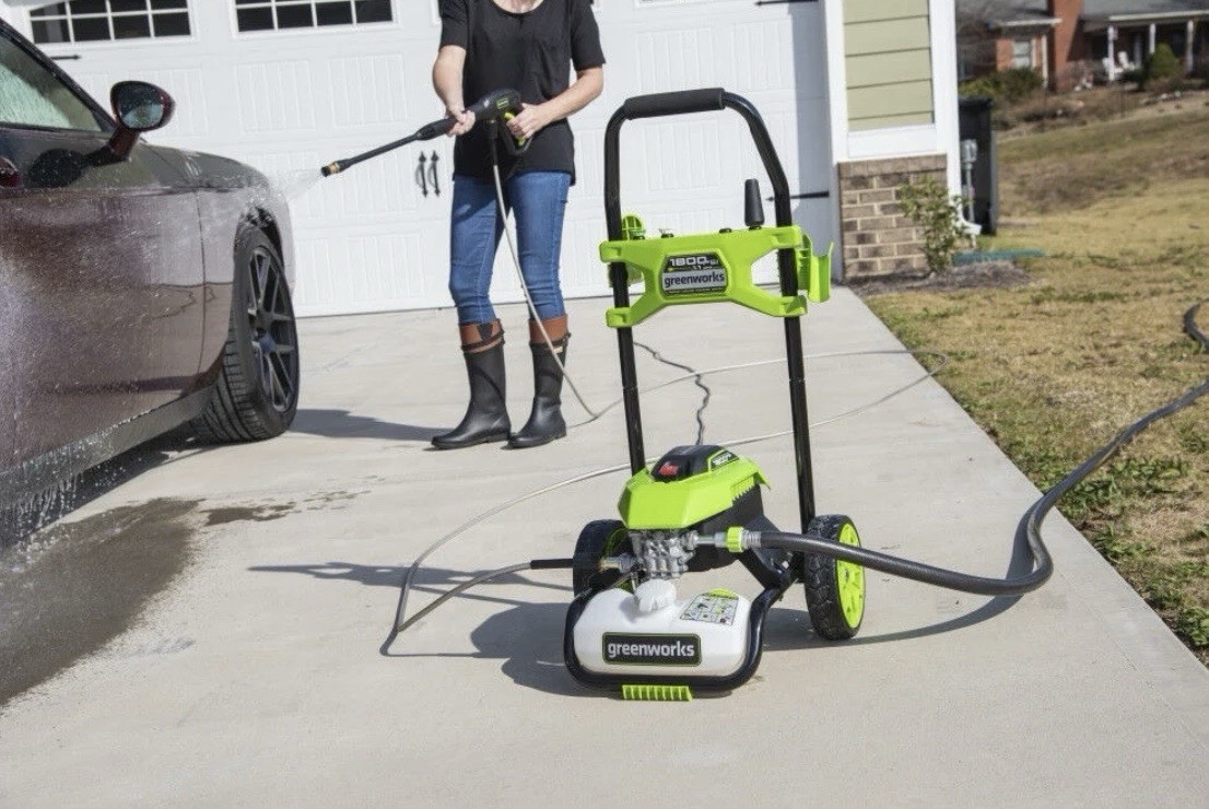 Greenworks 1800 psi 1.1 gpm Electric Pressure Washer GPW1803