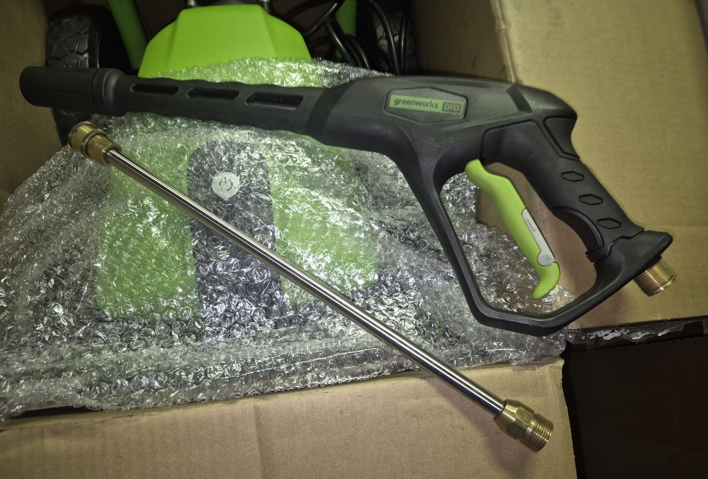 GREENWORKS ELECTRIC PRESSURE WASHER GPW3001 – LIGHTLY USED?