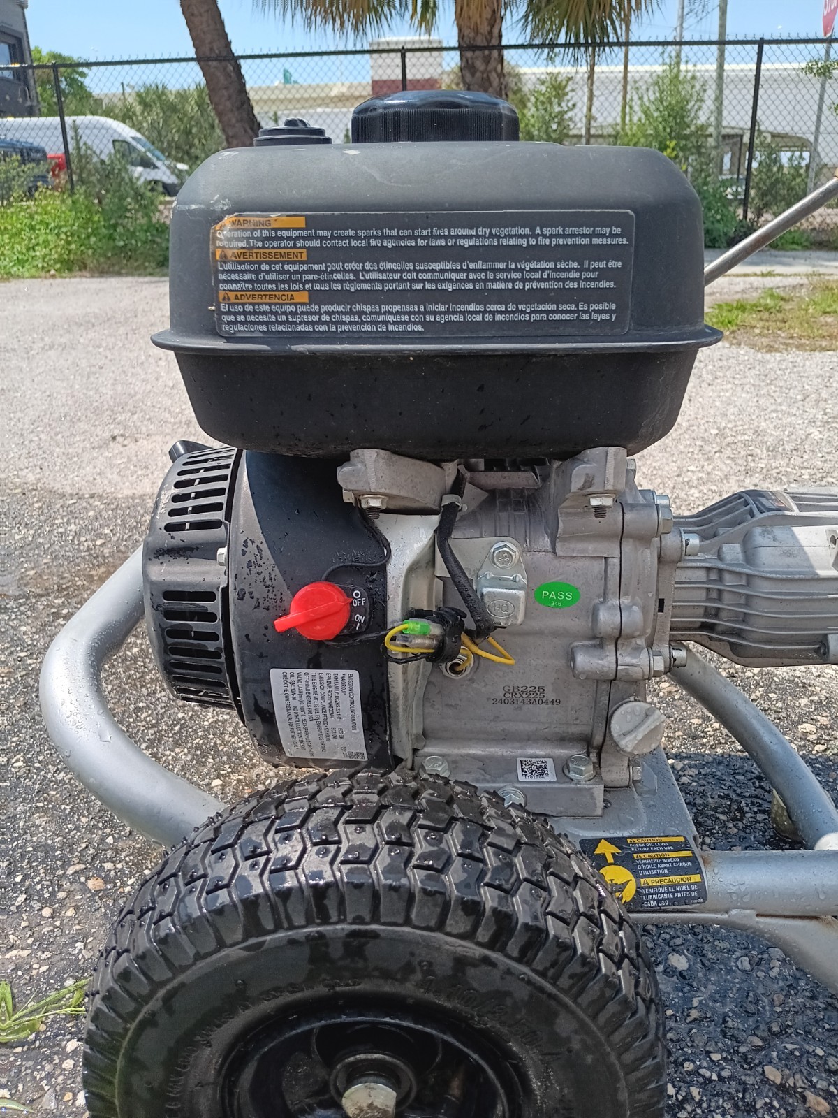 Simpson 3400 PSI 2.5 GPM Gas Powered Cold Water Pressure Washer with 208 CC CRX