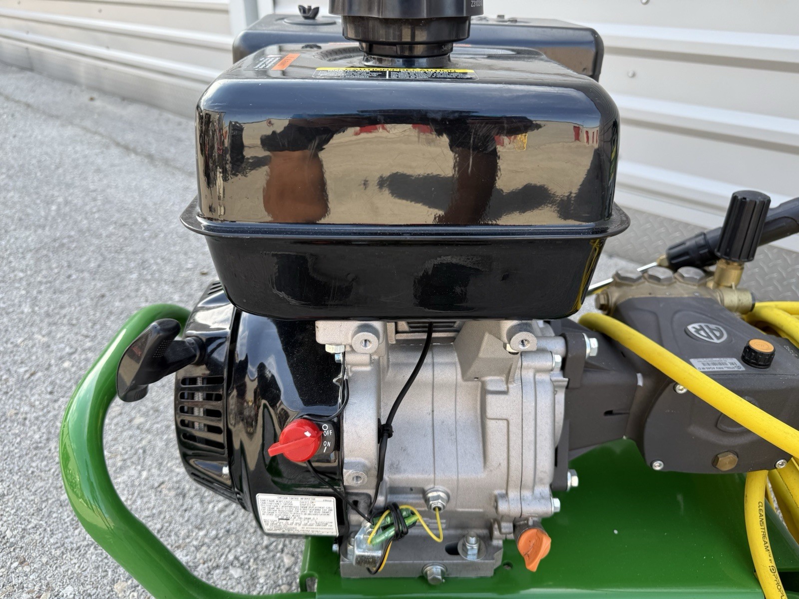 John Deere PR-4200GM 4200 PSI Gas Cold Water Pressure Washer w/ Hose Gun Wand