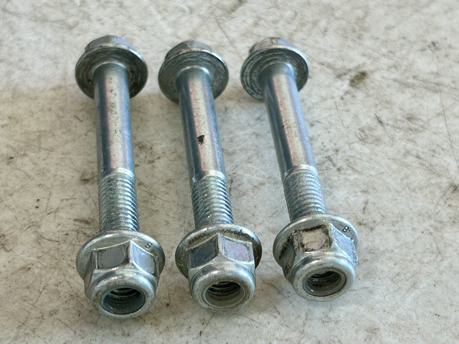Black Max 2700 PSI 2.3 GPM Pressure Washer OEM Motor Mount Bolts Engine To Frame