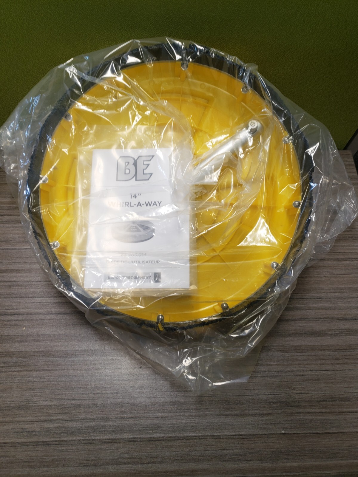 BE PRESSURE 85.403.014 14″ Whirl-A-Way Flat Surface Cleaner Yellow