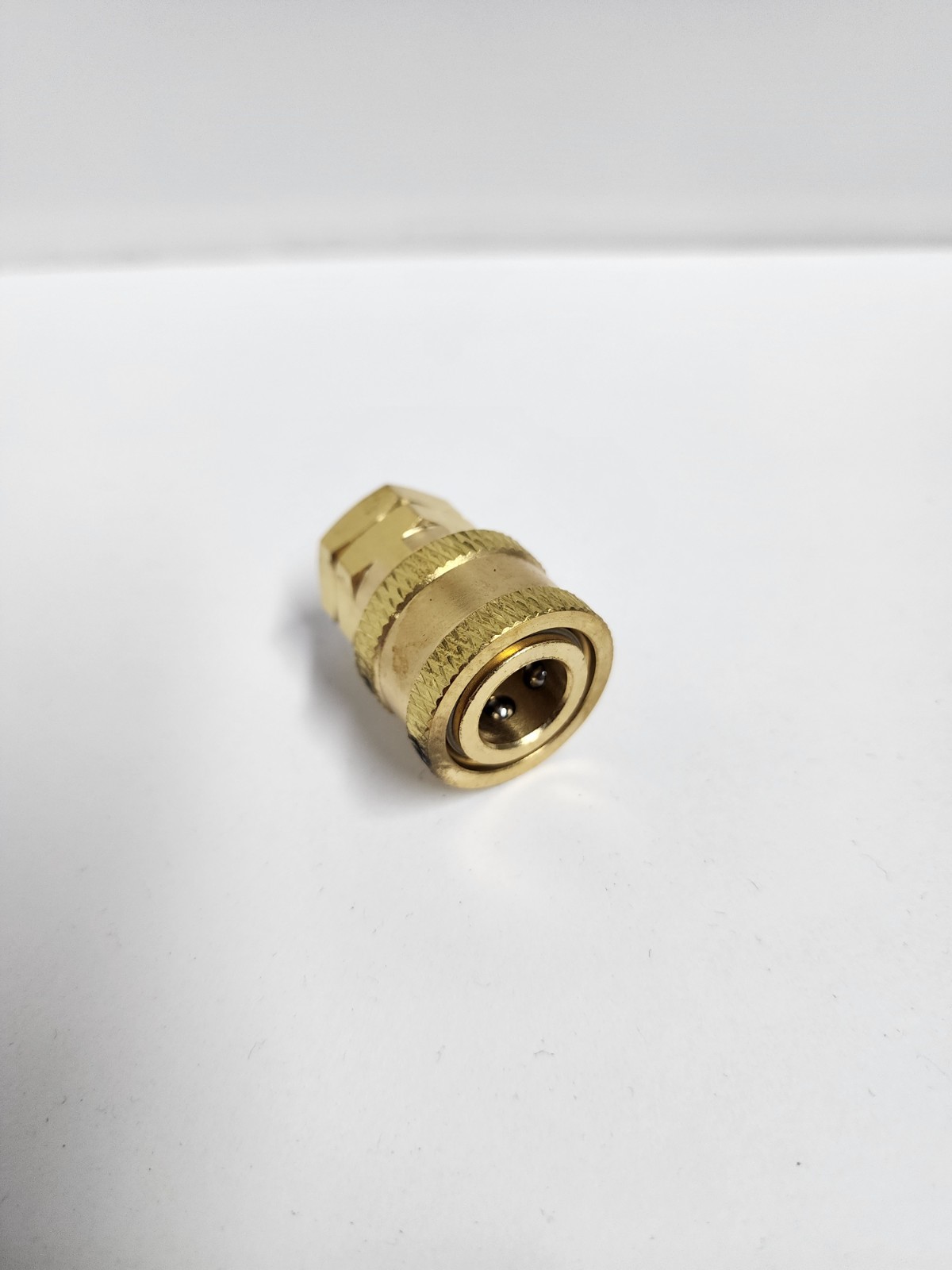 MITM 17-0001, 1/4 F Socket for pressure washer