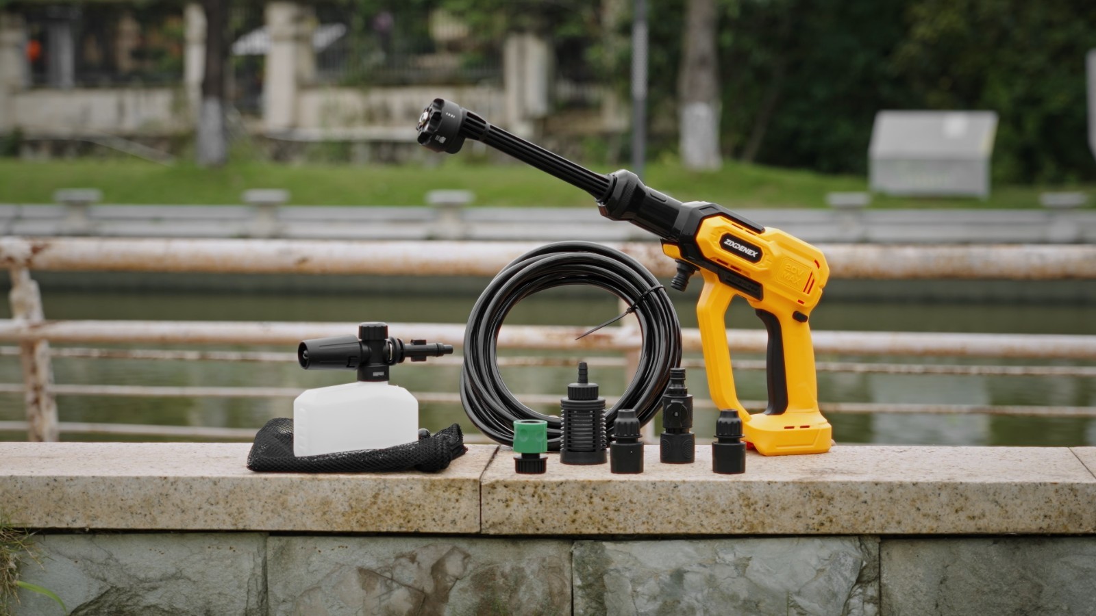 Cordless Portable Pressure Washer for Makita 18V Battery, 1000 PSI