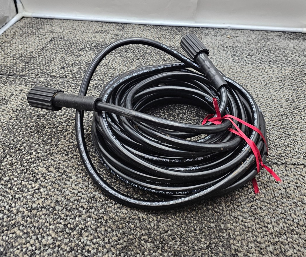 YAMATIC 50FT 3200 PSI Pressure Washer Hose 1/4″ Kink Free Black Fitting