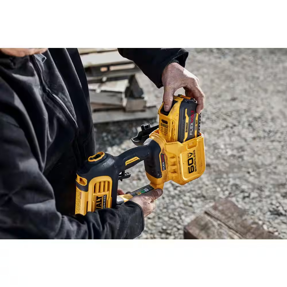 FLEXVOLT 60V MAX 1000 PSI 1.0 GPM Cold Water Cordless Battery Power Cleaner Kit