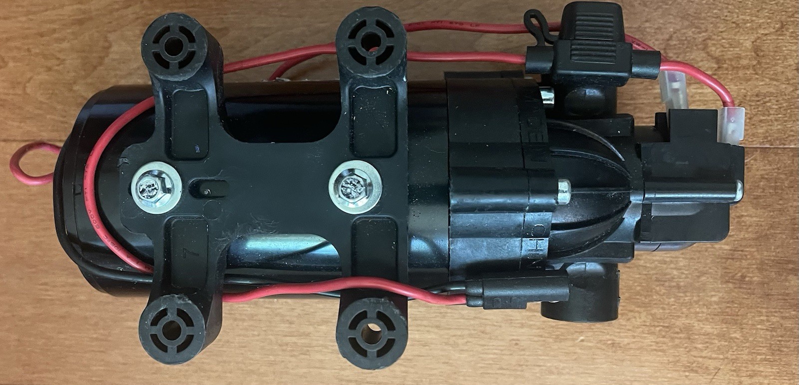 Everflo EF2200 2.2 GPM 70 PSI 12V DC Quick Attach Diaphragm Pump