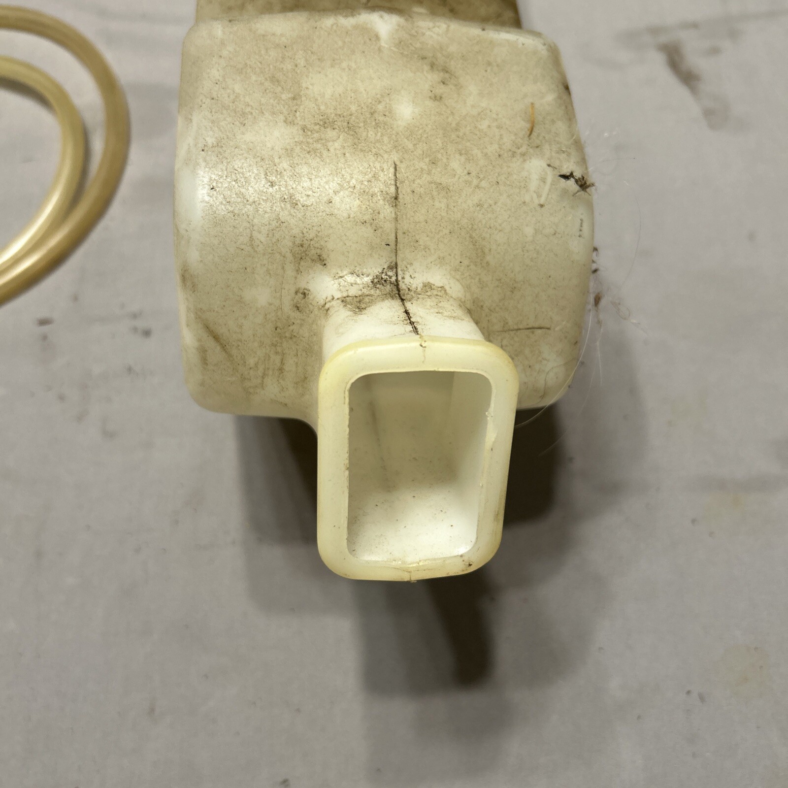 GENERAC 2700PSI 2.3GPM PRESSURE WASHER SOAP TANK, TANK CAP, HOSE